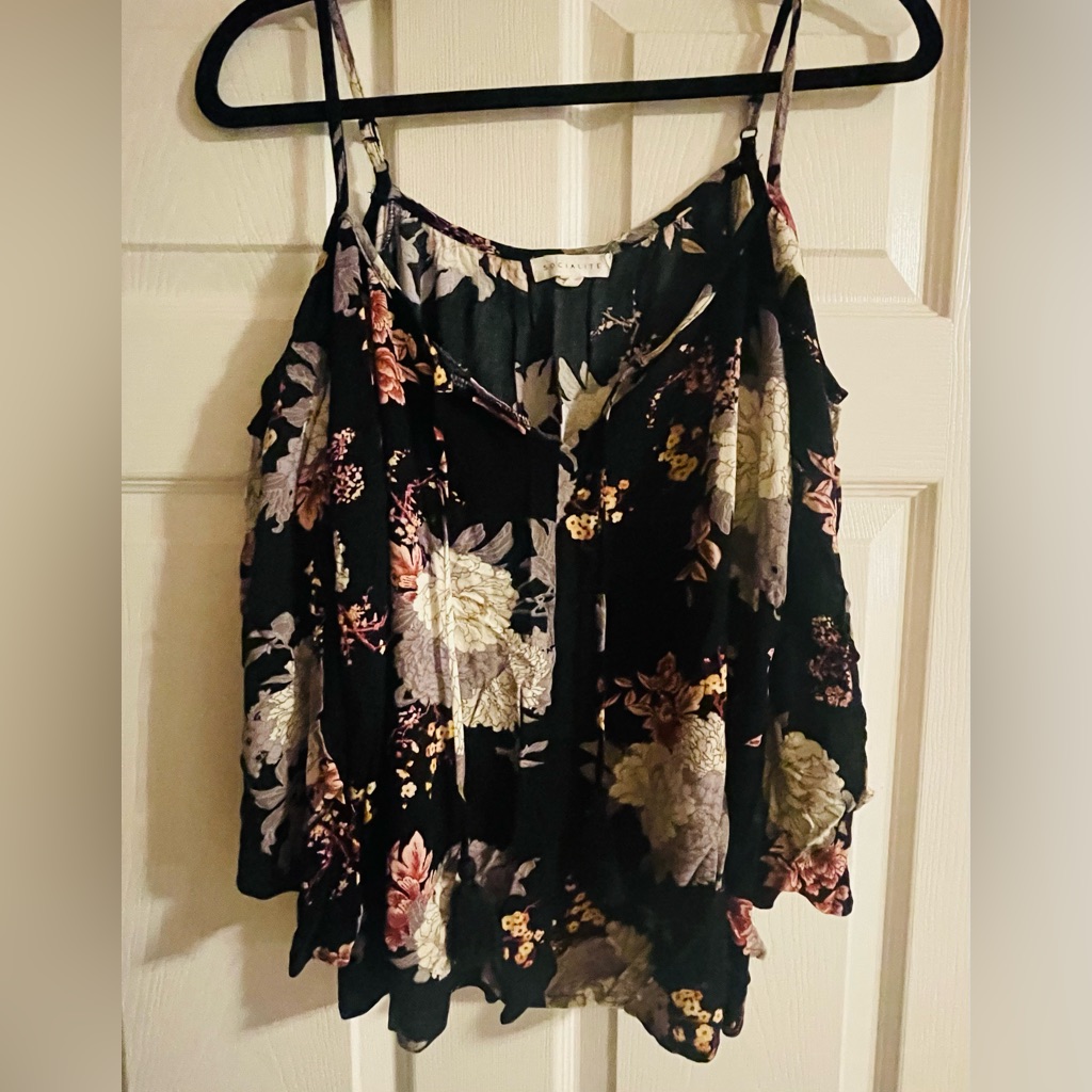 Flowy Flowey Top